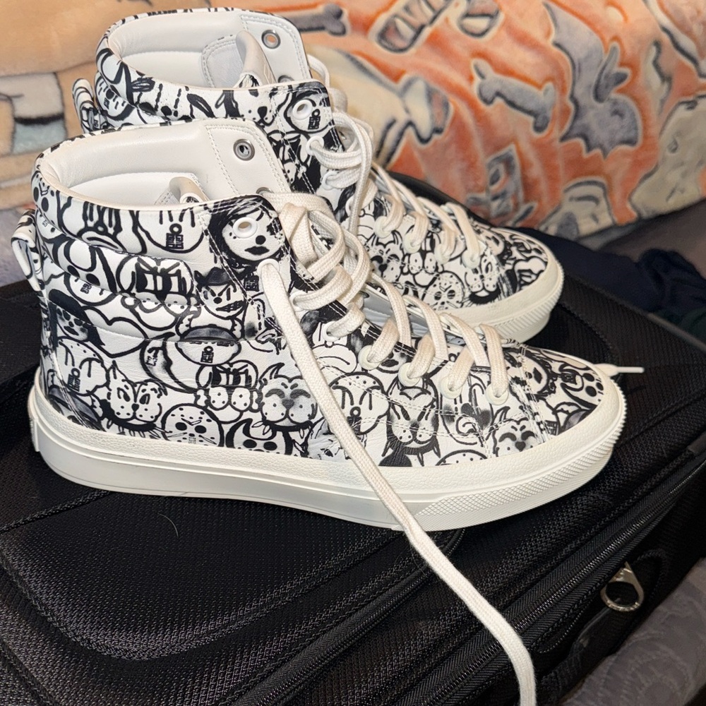 Givenchy Monochrome Graphic High-Tops “ Chivo City “